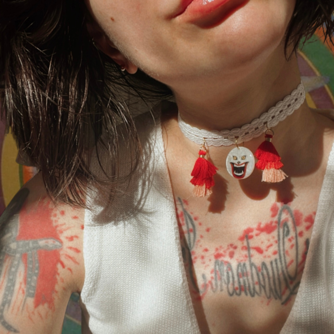 Hausu Choker Necklace