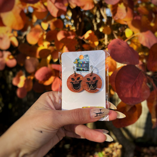 Hausu Pearlescent Blanche Earrings & Pins
